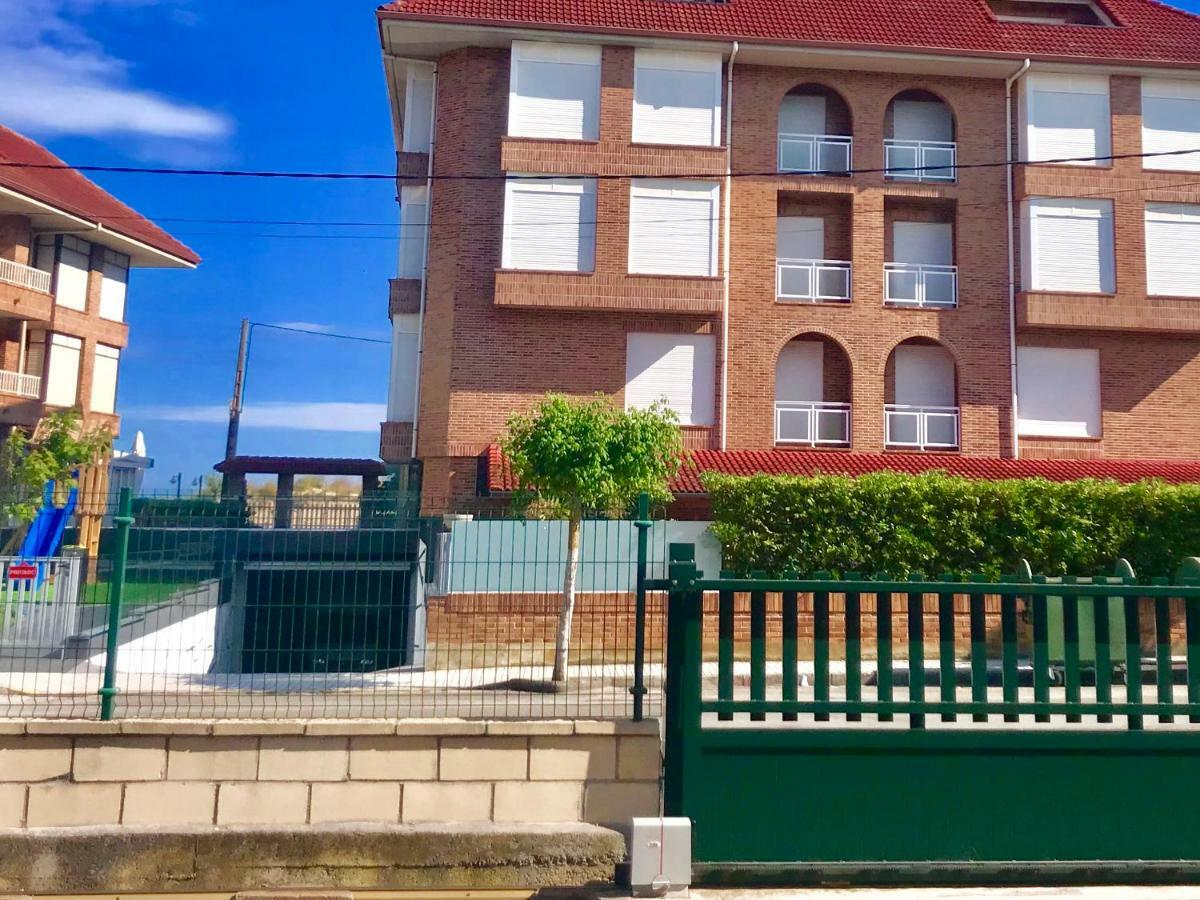 Apartamento El Arenal Playa De Ris Ноха Екстер'єр фото